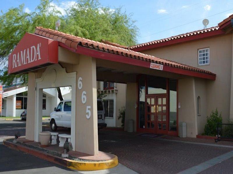 Days Inn By Wyndham Tucson City Center Exterior photo