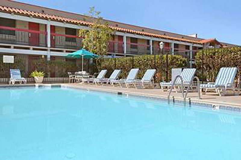 Days Inn By Wyndham Tucson City Center Facilities photo